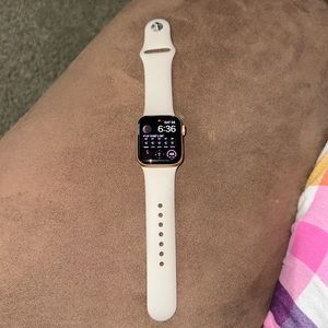 SE Apple Watch